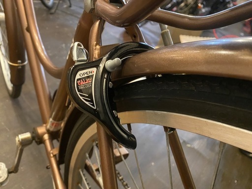 【SALE！3月8日まで】27インチ自転車　LEDオートライト　6速　ブラウン