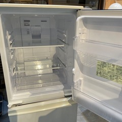配達可【シャープ】冷蔵庫137L★2012年製 クリーニング済み/6ヶ月保証付き★100Lクラス【管理番号0228】野の画像