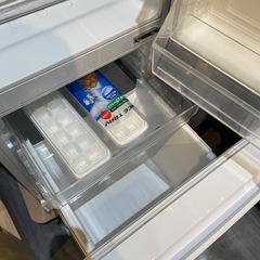 配達可【ヤマダ】冷蔵庫156L★2022年製 クリーニング済み/6ヶ月保証付き★100Lクラス【管理番号0228】野の画像