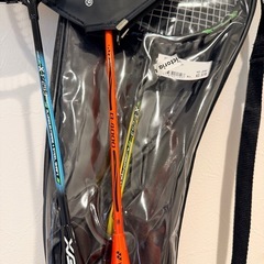 バドミントンラケット3本セットの画像