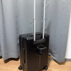 USBポート(A/C)付き！軽量スーツケース 機内持ち込みサイズ 黒 TSAダイヤルロックの画像