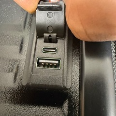 USBポート(A/C)付き！軽量スーツケース 機内持ち込みサイズ 黒 TSAダイヤルロックの画像