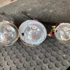 投光器3個の画像