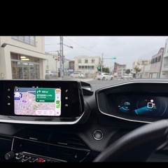 プジョー e−2008の画像