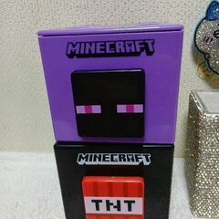 マインクラフトスタッキングチェスト＆ラメペン立て＆ちいかわハチワレラメキーホルダーの画像