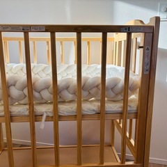 ベビーベッド　Hardiの画像