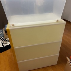 衣装ケース3段➕蓋付きの画像