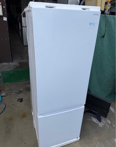 NO B876?福岡市内配送設置無料✨?ヤマダオリジナル 冷蔵庫 179L 右開き 2ドア 幅48.6cm 一人暮し向け 耐熱トップ