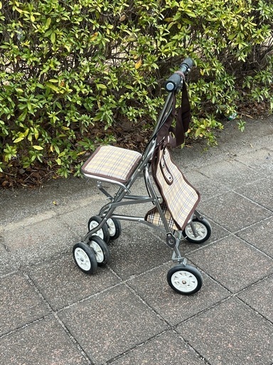 シルバーカー 押し車 歩行器 、チェック柄 中古品