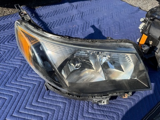 美品 FORESTER フォレスター DBA-SH5 XT インナー艶消しブラック＆キャンディオレンジマーカー＆ウインカー艶有ブラック加工