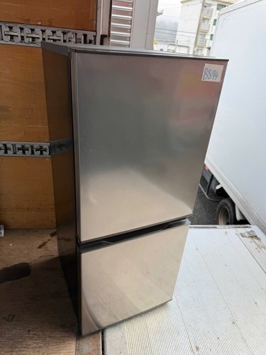 NO B874?福岡市内配送設置無料✨?冷蔵庫 シルバー AQR-14N-S [幅49.5cm /135L /2ドア /右開きタイプ 