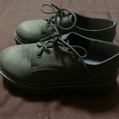 厚底 レースアップシューズ ブラックの画像