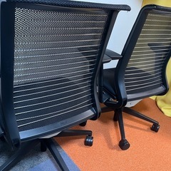 【2脚セット】シンクチェア可動肘　Steelcase    Think chairの画像