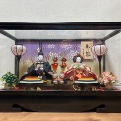 おひなさま（ショーケース入り）の画像
