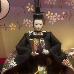 おひなさま（ショーケース入り）の画像