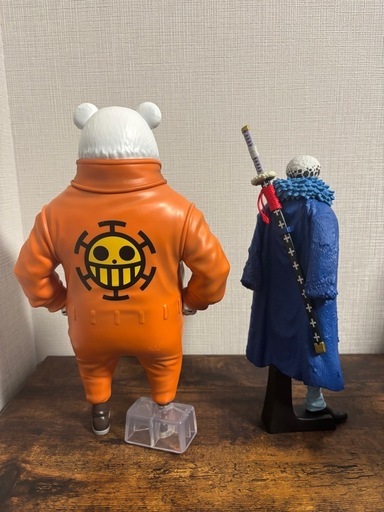 ワンピース　ロー　ベポ　フィギュア