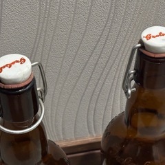 ヴィンテージ グロルシュ ビール瓶の画像