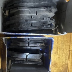 86、BRZ、レガシィーなどのブレーキパット前後の画像