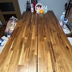 IKEA ダイニングテーブルの画像