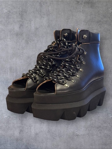 【展示品】sacai マウンテン 8ホール レースアップサンダル 36 23.5