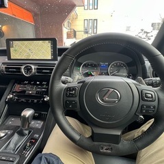 現行レクサスIS300h 4WD IS500ルックの画像