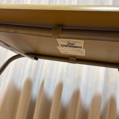 お問い合わせ中ニトリ折りたたみテーブルの画像