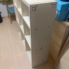 キュービック型本棚の画像