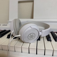 YAMAHA 電子ピアノpiaggero np-12の画像