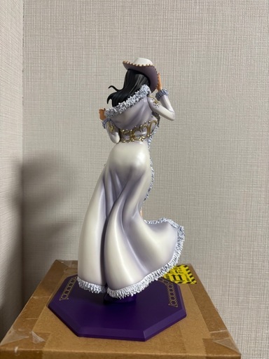 ONE PIECE　ワンピース　ミスオールサンデー　ロビン　フィギュア