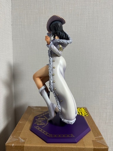 ONE PIECE　ワンピース　ミスオールサンデー　ロビン　フィギュア