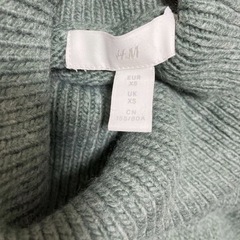 H&M エイチアンドエム　オーバーサイズ　タートルネックニットセーター グリーンの画像