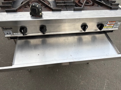 ■中古品 フジマックガステーブル FGTNS097520 LPガス 2022年 900Ｘ750Ｘ820ｍｍ ガスコンロ 動作問題なし■