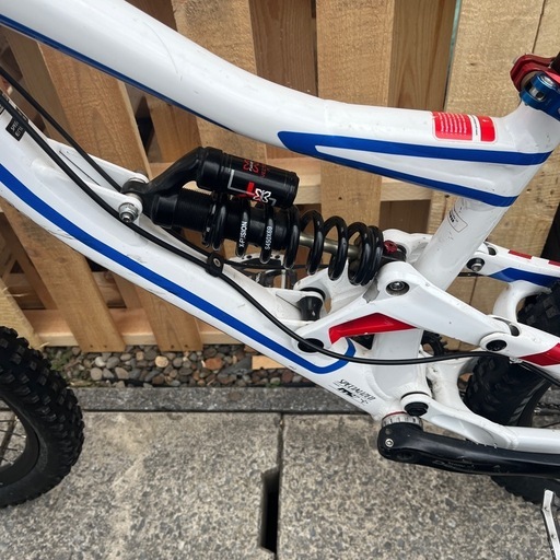 specialized status 2012 rockshox boxxer