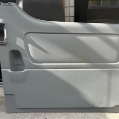 ハイエース　スライドドアパネル
の画像