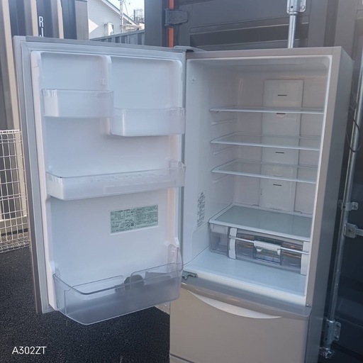 C058 送料設置無料　日立　人気モデル　自動製氷機能付き　大型冷蔵庫　315L