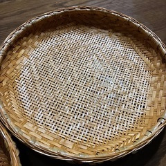 竹ざる　２枚の画像