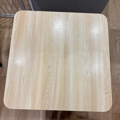 ダイニングテーブル　の画像