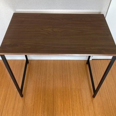 パソコンデスク
の画像