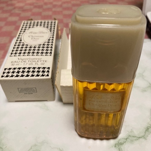 クリスチャンディオール　香水