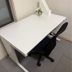オフィスデスク(希望であればチェアも)の画像