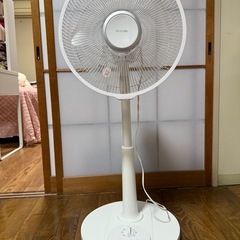 IRIS OHYAMA 扇風機の画像