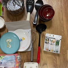 キッチンの物､食器いろいろあげますの画像