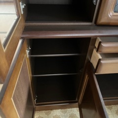食器棚の画像