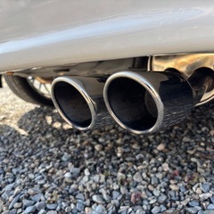 希少プリウス30 モデリスタマフラーの画像