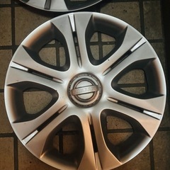 日産純正ホイールキャップの画像