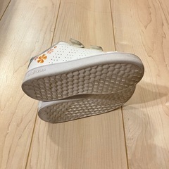 adidas×ディズニー　スニーカーの画像