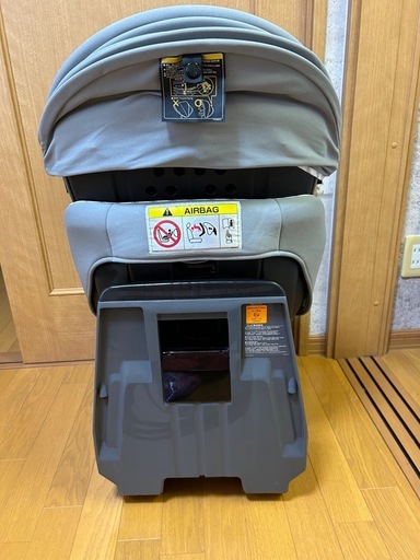 コンビ　クルムーヴスマートエッグショック　チャイルドシート