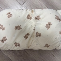 抱っこ布団の画像