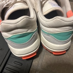 adidas スニーカー　24.5㎝の画像