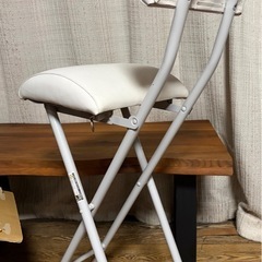 ニトリ　カウンターチェアー　ハイチェアーホワイトの画像